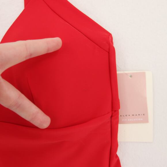 Alex Marie Tankini Swim Top Red V Neck Cutout Back Padded Bra Size Medium NWT - Picture 4 of 13